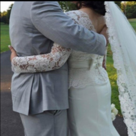 Custom Made 4 Piece Wedding Gown - Picture 4 of 4